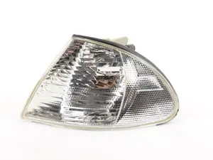 E46 Clear Turn Signal Assembly - left