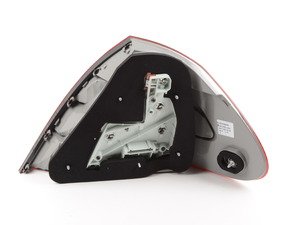 ES#3657792 - 211820256464 - TAIL LAMP - Genuine Mercedes Benz - Mercedes Benz