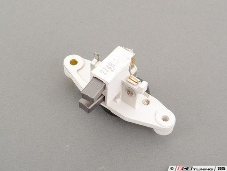 ES#2622530 - 0021547206 - Voltage Regulator - Internal type - Bolts to the back of the alternator - Hella - Mercedes Benz