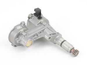 ES#2931664 - 930602015axKT - Remanufactured Distributor - Includes a $325.36 refundable core charge - Genuine Porsche - Porsche