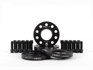 ES#2951800 - 006169ECS01KT1 - RS7 Wheel Spacer Flush Fit Kit - Black Bolts - Includes spacers & Black bolts to obtain a flush look on your OE 21" 5-spoke wheels - ECS - Audi