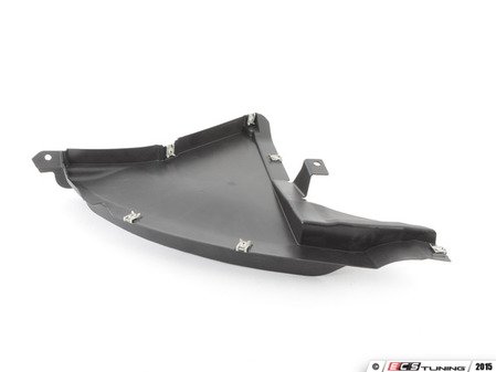 ES#2557937 - 51758056068 - Wheel Arch Trim - Found on the right side. - Genuine BMW - BMW