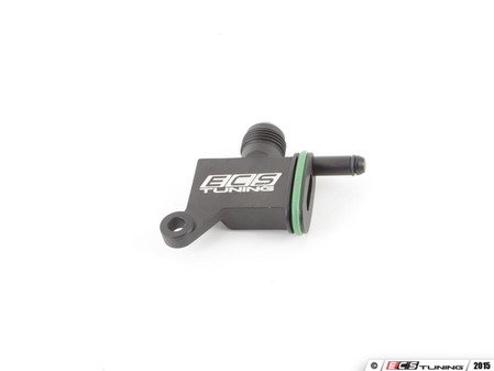 ES#2931590 - 006235ECS01 -  Valve Cover PCV Adapter Plate  - Add a catch can to your stock valve cover with this billet breather adapter - ECS - Audi Volkswagen