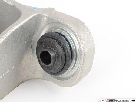ES#2993999 - 33326879102 - Rear Wheel Bearing Carrier - Right - Does not include bearing or hub - Genuine BMW - BMW