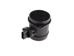ES#252201 - 07D906461 - Mass Air Flow Sensor (MAF) - Air mass meter mounted inline with the air intake tube - Bosch - Audi Volkswagen
