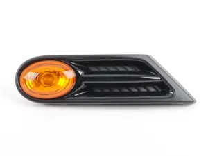 Side Turn Signal & Grille - Amber - Right