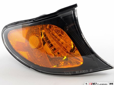 ES#2952089 - 63137165860 - E46 Front Turn Signal Assembly - Right - Smoke ring around a amber center side marker - TYC - BMW