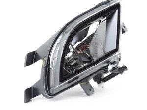 ES#3140435 - 5C7941700R - Fog light - Right  - Replacement halogen fog light assembly - Genuine Volkswagen Audi - Volkswagen