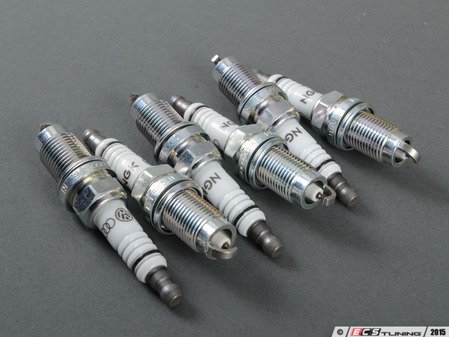 ES#2785119 - VR624VECSKT - 40K Service Kit - With ECS Magnetic Drain Plug - Includes Genuine oil filter and Genuine 5w-40 oil - Assembled By ECS - Volkswagen