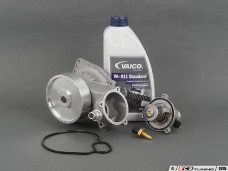 ES#2986551 - 11517548263KT2 - Water Pump And Low-Temperature Thermostat Kit - Includes everything you need to replace your water pump and 90C degree thermostat for reduced component stress and improved engine performance - Assembled By ECS - BMW