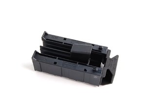 ES#31656 - 12527521517 - Socket Housing - Secures the connection to the DME. - Genuine BMW - BMW