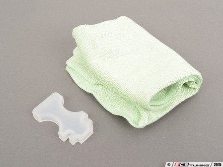 ES#2228519 - 54107306684 - CLEANING SET - Genuine BMW - BMW