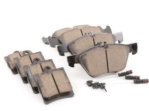 ES#2770391 - 0034202920KT2 - Front & Rear Brake Pad Kit - Featuring Akebono Pads - Assembled By ECS - Mercedes Benz