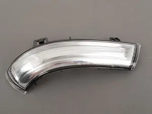 Mirror Mounted Turn Signal Lens - right
