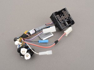 ES#181302 - 65129410558 - Stereo and HIFI System Adapter Tubing - Factory retrofitting wiring harness adapter designed to integrate 4-channel audio and standard radio connections on classic BMW chassis. - Genuine BMW - BMW