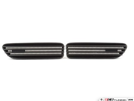ES#2608700 - BM32-M301-B - E46 M3 Fender Blackout Grille Set - Matte Black - Add style and individuality to your E46 M3 in minutes - ECS - BMW
