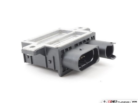 ES#2997903 - 12218591724 - Glow Plug Preheating Module - Sends power to the glow plugs to preheat them for ignition. - Genuine BMW - BMW