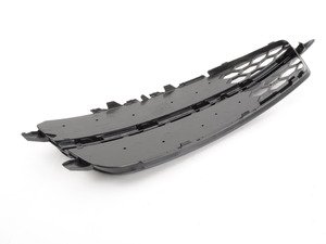ES#2206461 - 4G0807682D9B9 - Fog Light Grille - Right - Replacement fog light grille - Genuine Volkswagen Audi - Audi