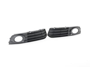 ES#2808816 - 8K0807682C01Ckt - Fog Light Grille - Satin Black - Set - Keep your exterior looking clean - Genuine Volkswagen Audi - Audi