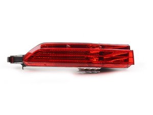 ES#2644722 - 7P6945702C - Rear Reflector - Right - For extra safety on the road, this allows other driver's to see you better - Genuine Volkswagen Audi - Volkswagen