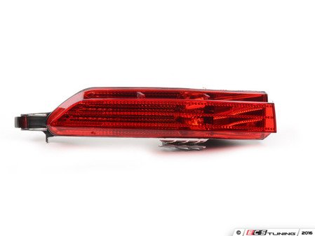 ES#2644722 - 7P6945702C - Rear Reflector - Right - For extra safety on the road, this allows other driver's to see you better - Genuine Volkswagen Audi - Volkswagen