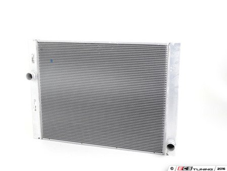 ES#3023879 - 17117534915 - Radiator - For vehicles with manual transmission - Mahle-Behr - BMW