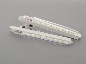 ES#3023355 - BM-0266-W - E9x M3 LED Fender Turn Signal - White - Increase visibility when lane switching - AUTOTECKNIC - BMW