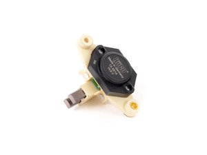 ES#2622531 - 0021547206 - Voltage Regulator - Internal type - Bolts to the back of the alternator - Huco - Mercedes Benz
