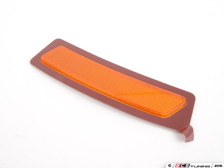 ES#2578475 - 63147847206 - Front bumper reflector - right - Located on the side front bumper - Genuine BMW - BMW