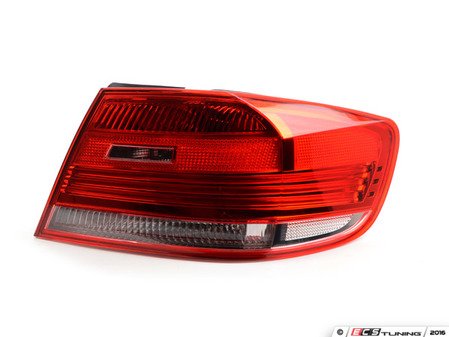 ES#3039234 - 63217174404 - E92 Tail Light - Right - The right tail light mounted in the body - ULO - BMW
