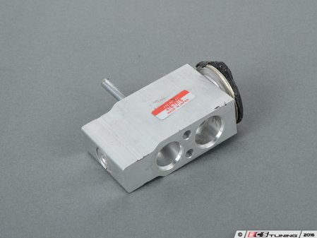 ES#2763231 - 1638300084 - A/C Expansion Valve - Priced Each - Located where the refrigerant lines connect to the evaporator - Denso - Mercedes Benz
