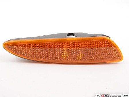 ES#1800117 - 2308201021 - Side Marker - Fits right side - Genuine Mercedes Benz - Mercedes Benz