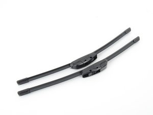 ES#259435 - 61619061906 - Bosch Wiper Blade Set - Evolution - Keep your windshield clean in any weather. - Bosch - BMW