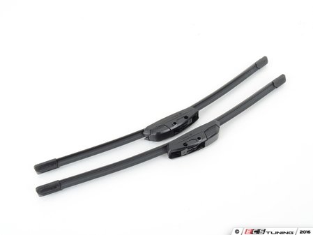 ES#259435 - 61619061906 - Bosch Wiper Blade Set - Evolution - Keep your windshield clean in any weather. - Bosch - BMW