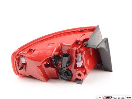 ES#2541628 - 8K5945096AD - LED Outer Tail Light - Right - Keep your exterior lights illuminated - Genuine Volkswagen Audi - Audi