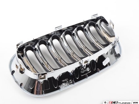 ES#77870 - 51133414904 - E83 Kidney Grille - Right - Replace your chipped or faded kidney grille on your BMW X3 - Genuine BMW - BMW