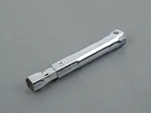 Adjustable Spark Plug Socket
