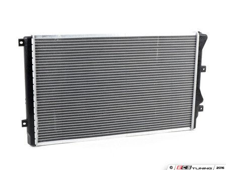 ES#2899574 - 5K0121253D - radiator - Vemo - Volkswagen