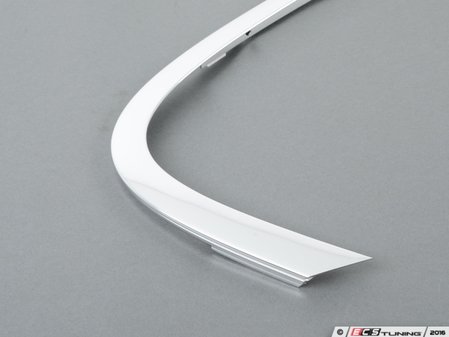 ES#2138443 - 51357182300 - FINISHER WINDOW FRAM - Genuine BMW - BMW
