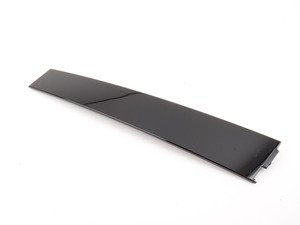 ES#1173856 - 5K4837902A041 - Front Window Trim - right - Satin black trim found on the right door window frame - Genuine Volkswagen Audi - Volkswagen