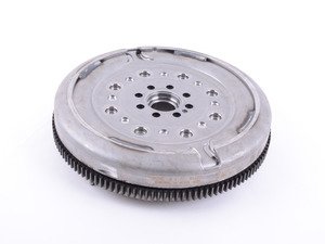 ES#2806283 - 06K105266H - 6-Speed Manual Flywheel - Connects the engine to the clutch plate assembly - Genuine Volkswagen Audi - Volkswagen