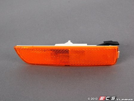 ES#11038 - 3B0945072 - Bumper Side Marker - Right - Restore the look of your vehicle with new side markers - Genuine Volkswagen Audi - Volkswagen