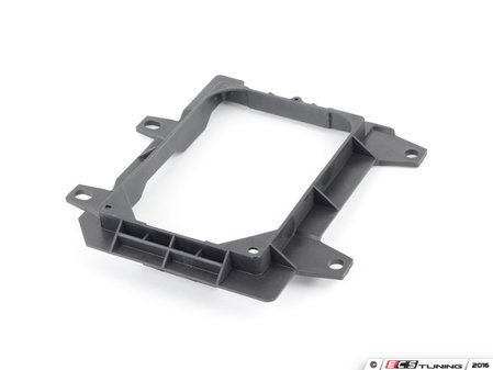 ES#173870 - 63171386039 - 8-F/LAMP MOUNT LT. - Genuine BMW - BMW