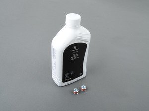 ES#4830790 - 00004330136KT1 - Porsche Macan Transfer Case Service Kit - Includes One (1) Liter Of Genuine Porsche Fluid and Three (3) Drain/Fill Plugs - Genuine Porsche - Porsche