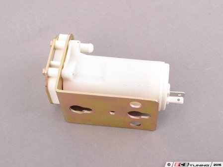 ES#2569545 - 823955651 - Windshield Washer Pump  - Keep your windshield clean. - VDO - Volkswagen Porsche