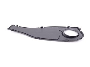 ES#2727669 - 51117294686 - CLOSED GRID, RIGHT - Genuine BMW - BMW