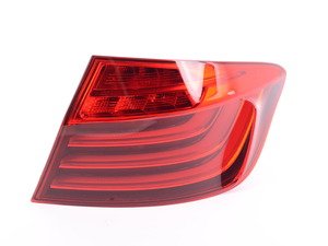 ES#2683658 - 63217312708 - F10 Taillight for Fender - Genuine BMW - BMW