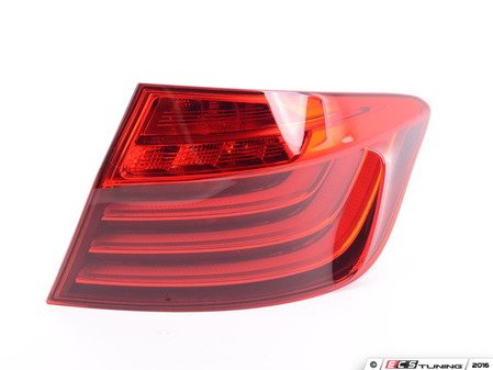 ES#2683658 - 63217312708 - F10 Taillight for Fender - Genuine BMW - BMW