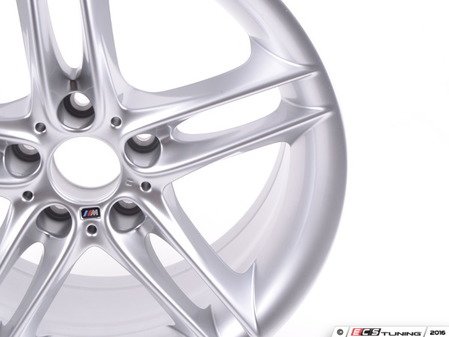 ES#205628 - 36107841691 - 18" M double spoke style 224 - Priced Each - 18x9 ET30 CB 72.6mm. - Genuine BMW - BMW