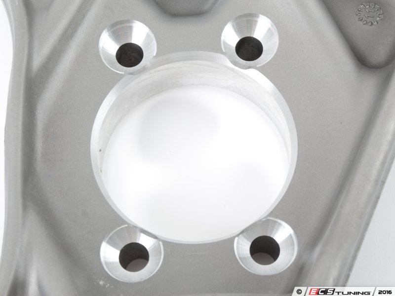 Genuine Volkswagen Audi - 420407246G - Wheel Bearing housing (420 407 ...